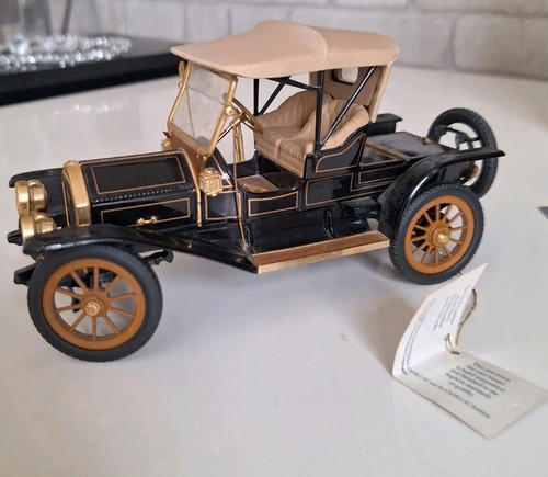 Franklin mint 1910 cadillac - mint,