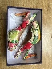 Stuart Weitzman Russell &