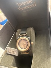 	Vivienne Westwood Designer Watch Women’s Time Machine Black Gold