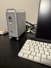 Apple “Mac Mini Pro” 3D