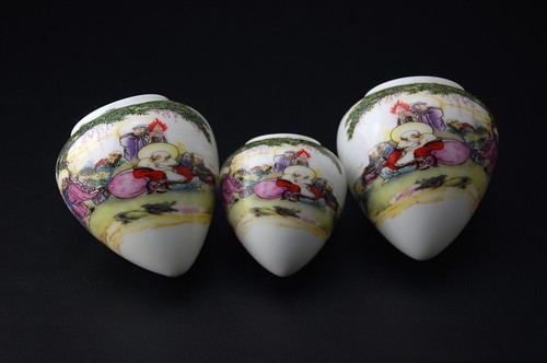 Large vintage porcelain bird - large,