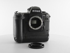 Nikon D1X 5.3 MP Digital SLR