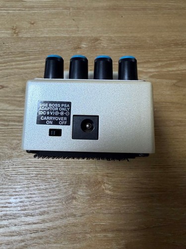 Boss digital delay guitar - dd-8,