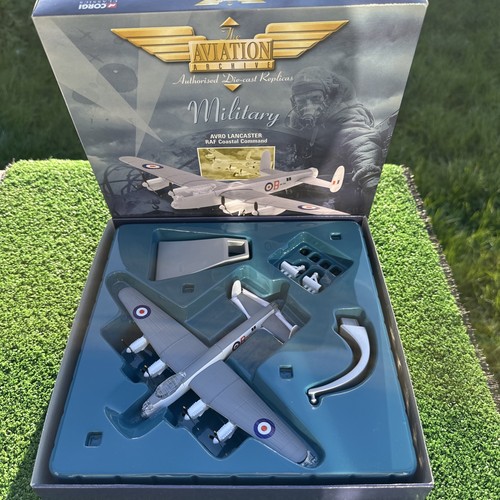 Corgi diecast aircraft avro - corgi,
