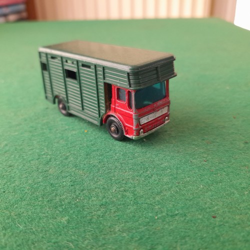 Matchbox lesney series no - , 17