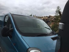 windscreen vivaro renault trafic minibus camper vauxhall glass screen front