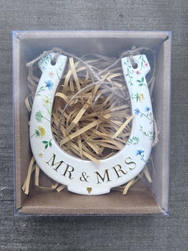 Mrs wedding horseshoe - mr,