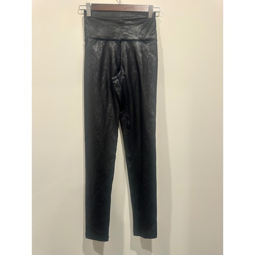 Offline aerie black - offline, by
