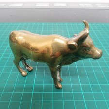 Vintage Brass Bull Ornament Small Display Piece Farm Animal Paperweight 9cm long