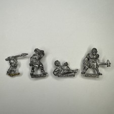 Games Workshop - 4 Metal Miniatures -  Unpainted (85or87)