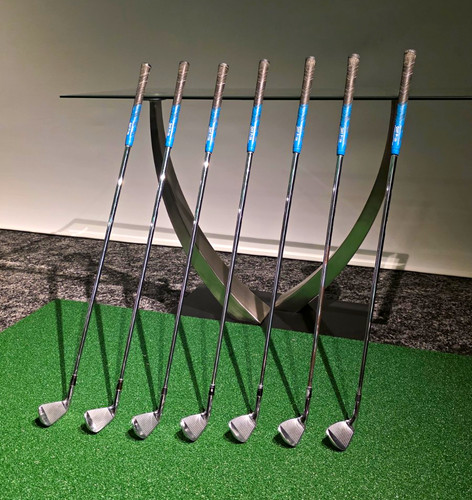 Mizuno right handed 7pc - mizuno, right-handed
