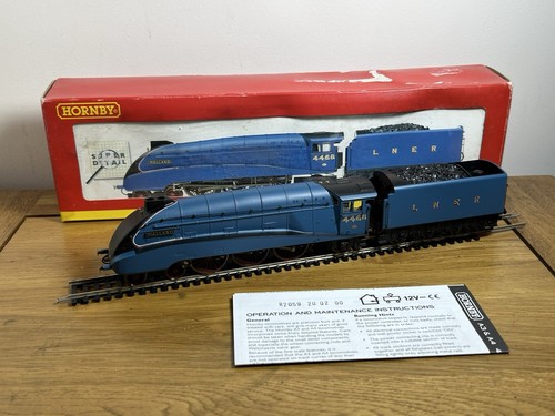 Hornby r2059 lner - 4468, mallard