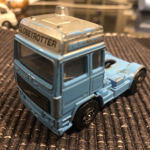 Vintage corgi volvo - corgi,