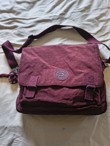 Kipling medium burgundy nylon - medium,