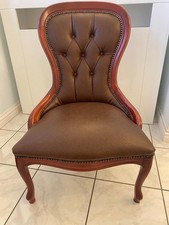 Vintage-Style Victorian