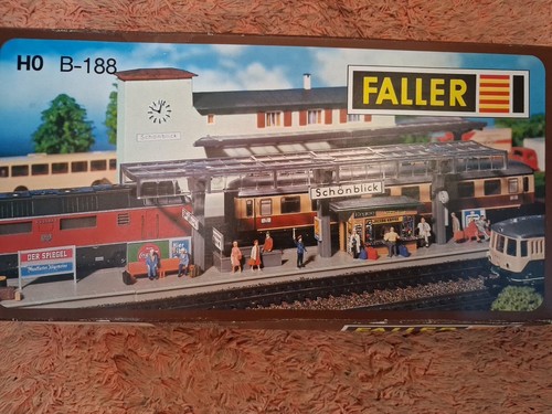 Faller 192 station kit in - kit,
