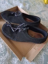 Clarks Weaver Shoes Size 8