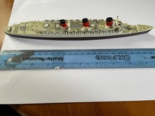 1/1250 - MERCATOR - M 494  - QUEEN MARY (3 FUNNELS) - METAL SHIP MODEL