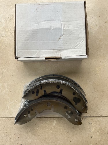 Austin a40 farina break shoe - austin,