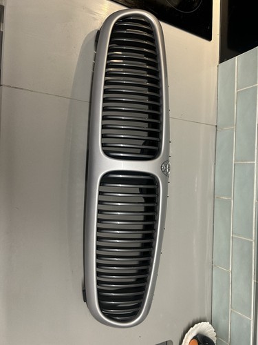 Genuine jaguar type grill - x,