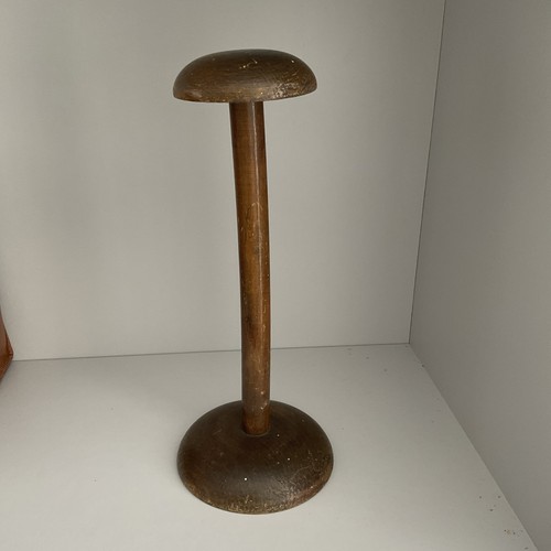 Small vintage wooden - small, hat/