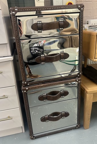 Pair mirrored storage - pair,