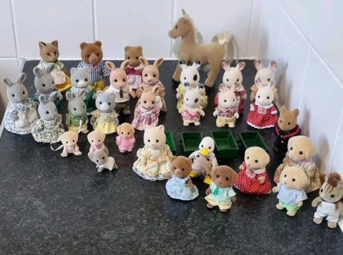 Sylvanian families figures - sylvanian,