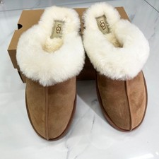 UGG Women's Scuffette II