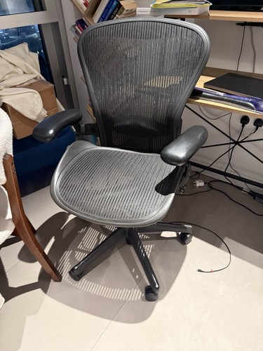 Herman miller aeron - herman, office