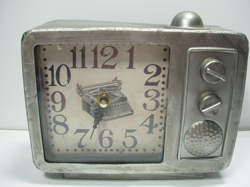 Quartz clock iron case - an,