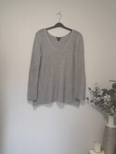 Grey Textured Loose Knit V Neck Oversized Jumper | H&M | Medium (UK 12/14/16)