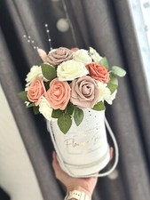 artificial flowers hat box