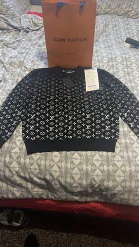 Louis vuitton black patterned - louis,