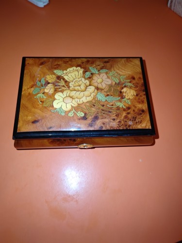 Vintage italian music box - vintage,