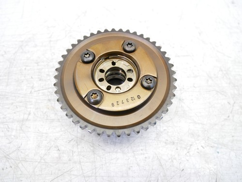 Camshaft phasing unit for