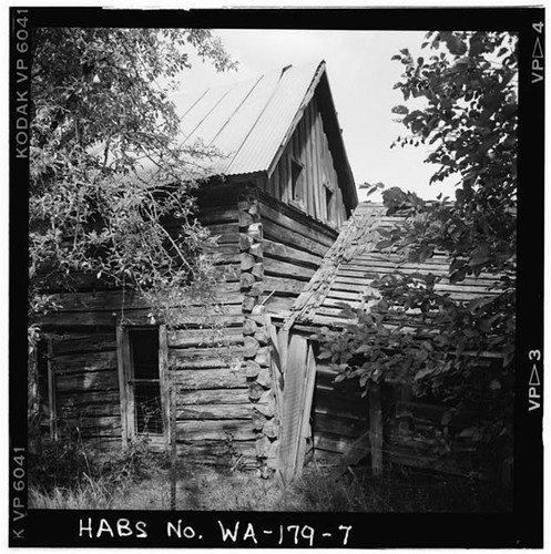 Southeast corner porch - southeast,