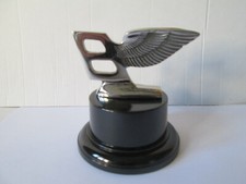 Bentley flying B1955 car mascot. Bentley car mascot. Charles Sykes mascot.