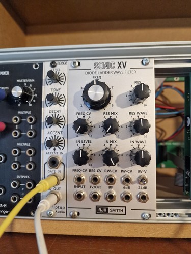 Ajh synth sonic diode - synth,
