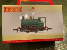 Hornby R3868 Peckett W4