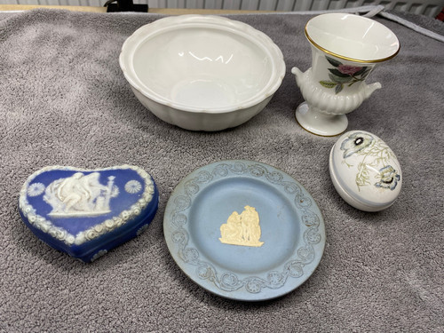 Assortment of wedgewood - x,
