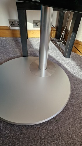 Bang olufsen avant tv - &,