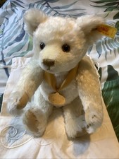 Steiff  Ltd Edition Blonde 12-inch Millennium Bear With Medallion Model 654701