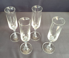 4 x Clear Crystal/Glass Champagne Flutes / Glasses  - 23 cm Tall 175 ml Capacity