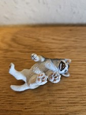 SCHLEICH Cute HUSKY Puppy/Dog Lying Down Toy Figure