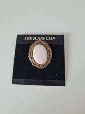 Vintage  Gold Tone  Iridescent
