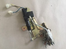 PROTON SAVVY STYLE 1.2 PETROL 5DR DRIVER SIDE FRONT DOOR LOCK CATCH 2004 2011