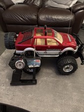 RADIO CONTROLLED - ARTIN - FORD EXPEDITION 1:10 - LIGHTLY USED