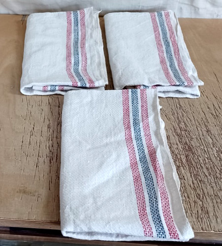 Beautiful old linen towels - 3,