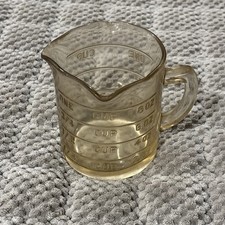 VINTAGE MEASURING CUP 3 SPOUT