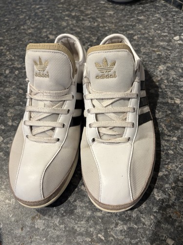 Men rare white - rare,